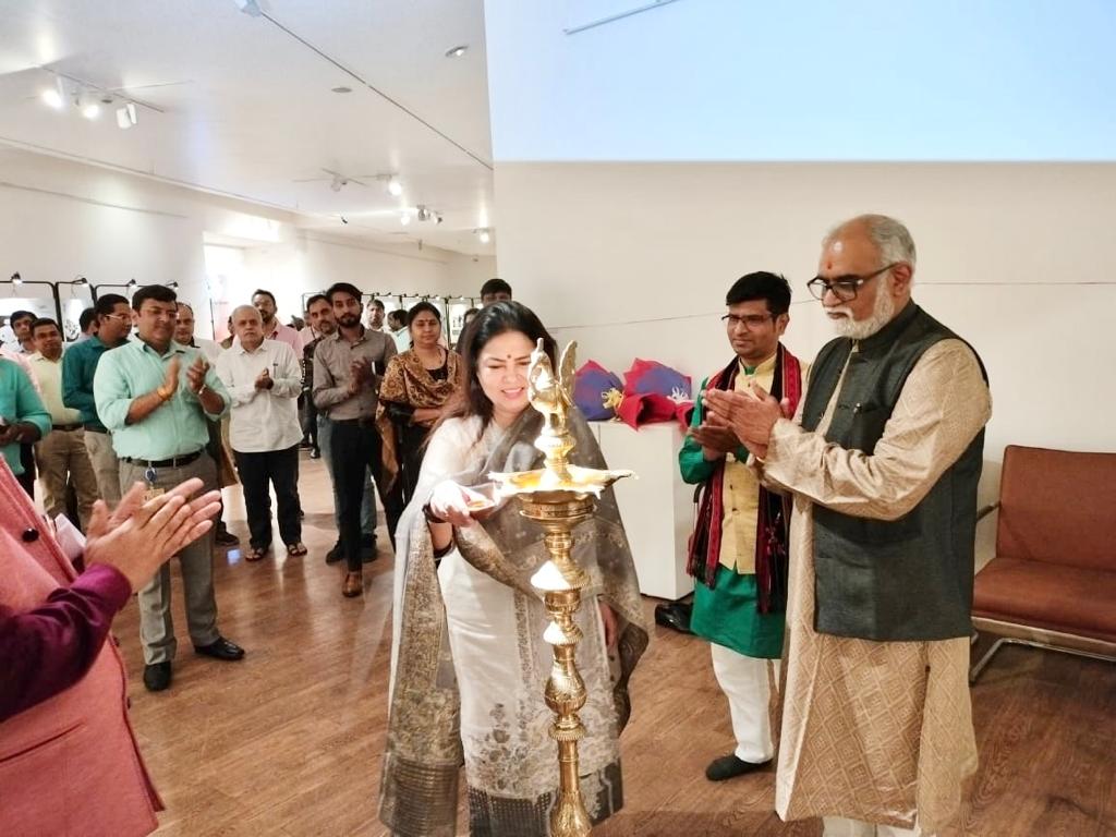 26 October: 2022 - ICHR  & IGNCA: Inauguration of the Exhibition on 'Sardar Vallabhai Patel: Architect of Unification to celebrate the 'National Unity Day' (31st October ) at the auspicious hands of Honourable Minister of State for External Affairs and Culture Smt. Meenakshi Lekhi ji at Sahitya Kala Academy. This in exhibition is curated by ICHR & IGNCA in Academic Collaboration under the leadership of Ministry of Education and Ministry of Culture.